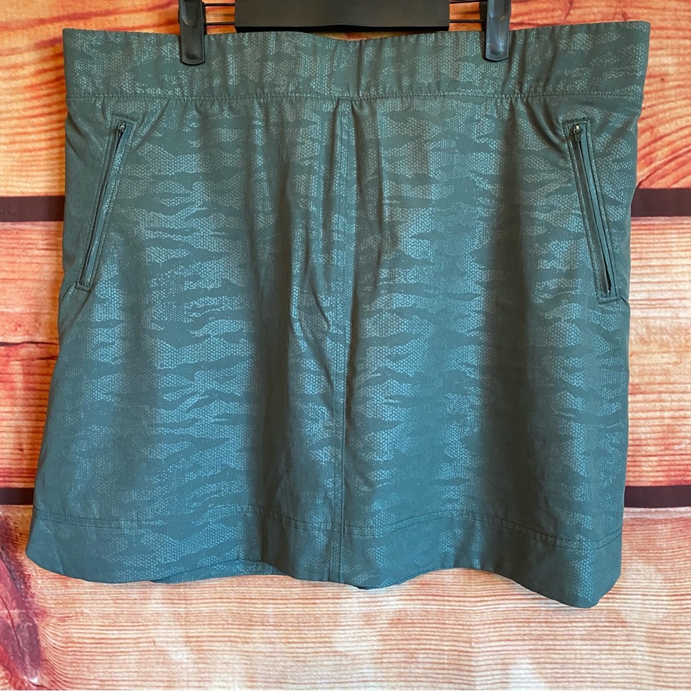 Orvis Green Camo Pull On Skirt/Skort